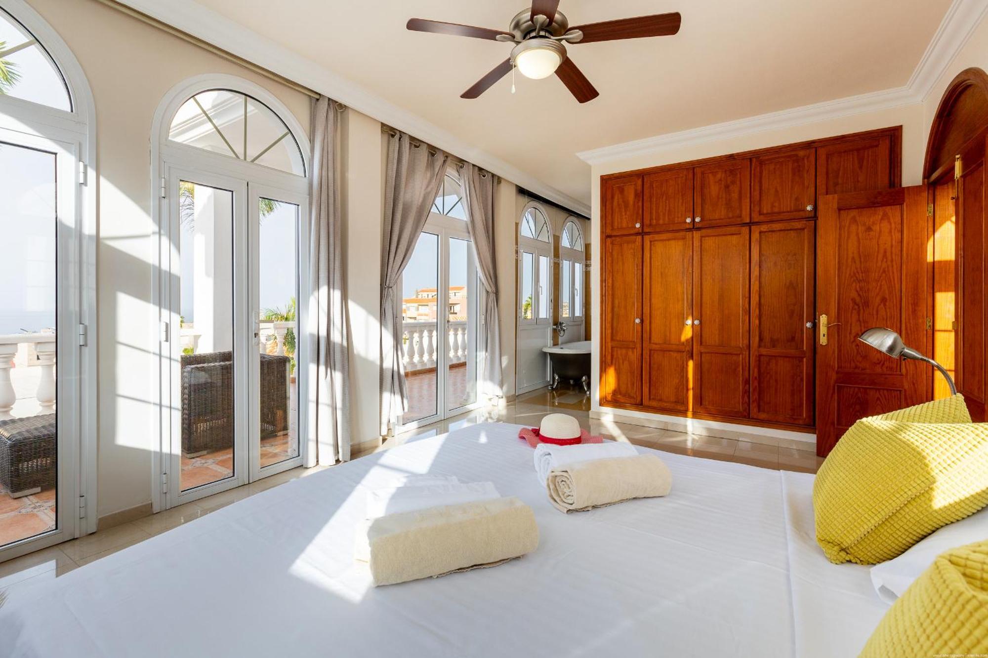 Villa Ocean Palm, Heated Pool! Адехе Екстериор снимка