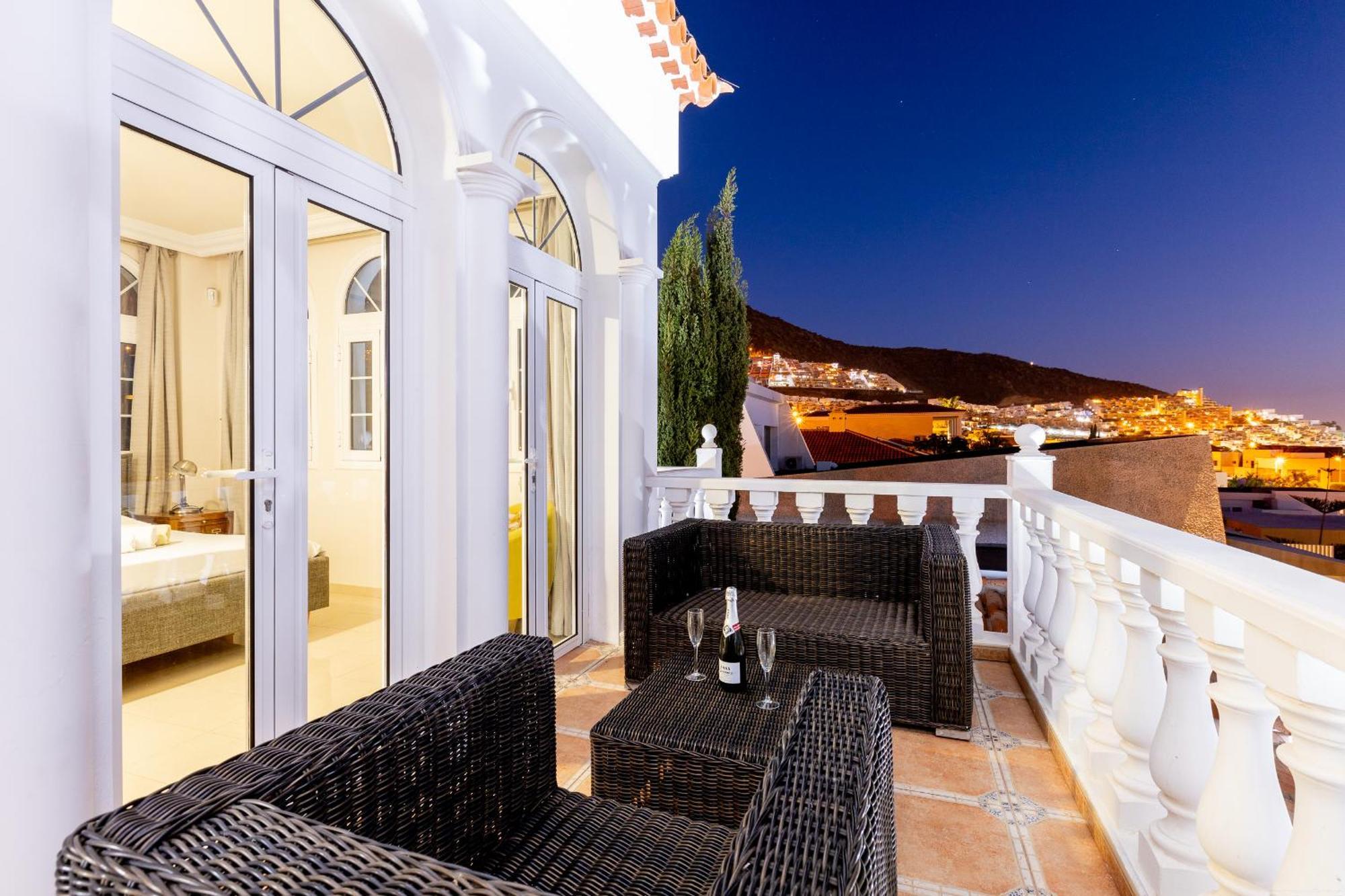 Villa Ocean Palm, Heated Pool! Адехе Екстериор снимка